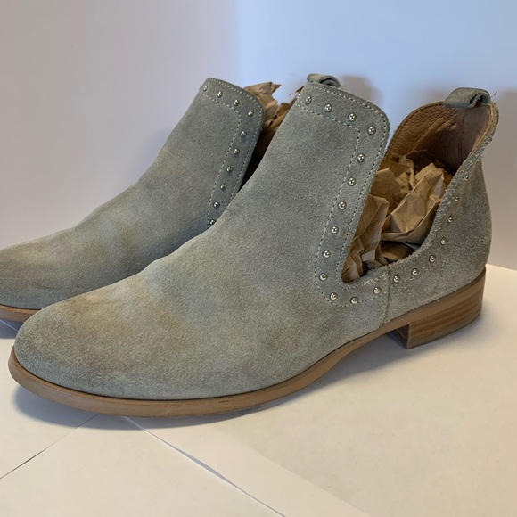 Sundance Made In Italy Ankle Boots Size 8.5 Suede Gray Studs - Picture 8 of 9